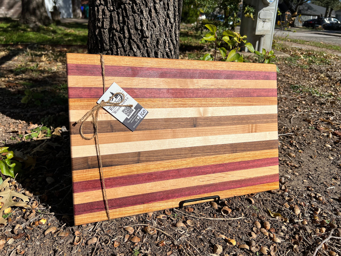 Face and Edge Grain “The color of woods” Cutting Board